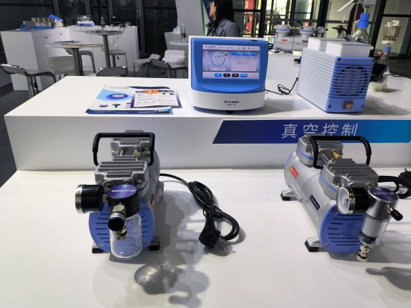 真空泵和蠕動泵有什么區(qū)別